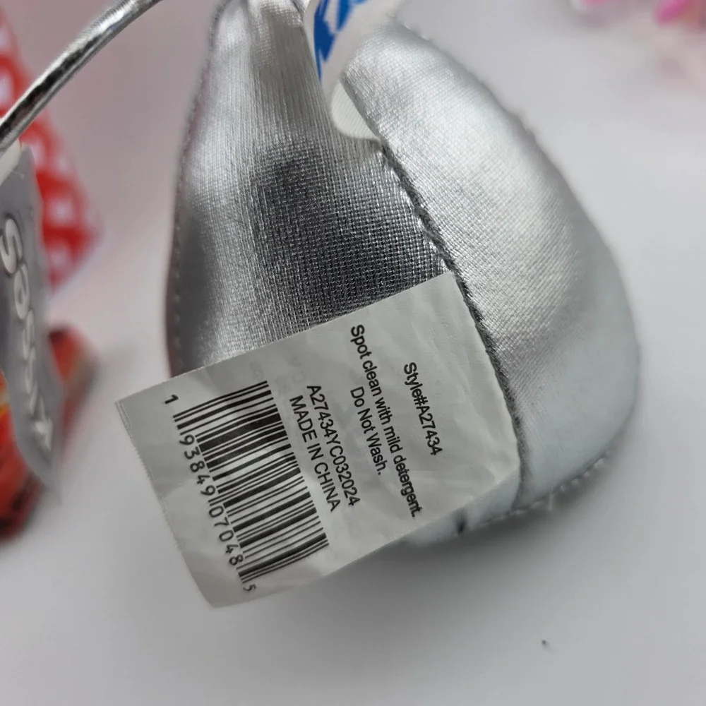 Valentine Holiday Gift Bundle‎ Squishy Toys Candy Ornaments Decor